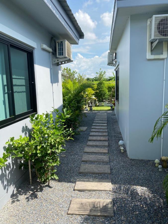 เอสบี ฮอลิเดย์ รีสอร์ต Villa เชียงใหม่ ภายนอก รูปภาพ